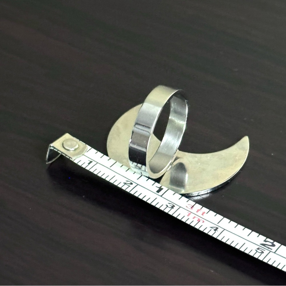 Killstar Black Crescent Moon Ring - Picture 5 of 9